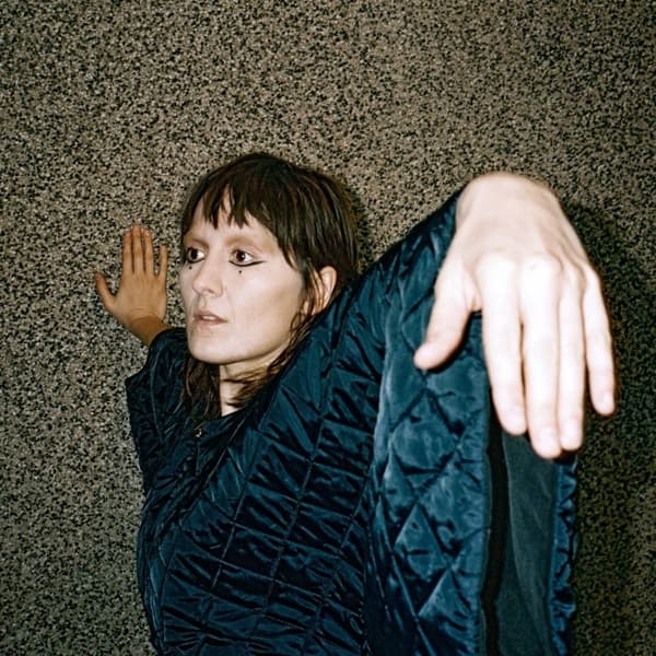 CATE LE BON  CRAB DAYCOLOUR VERSION